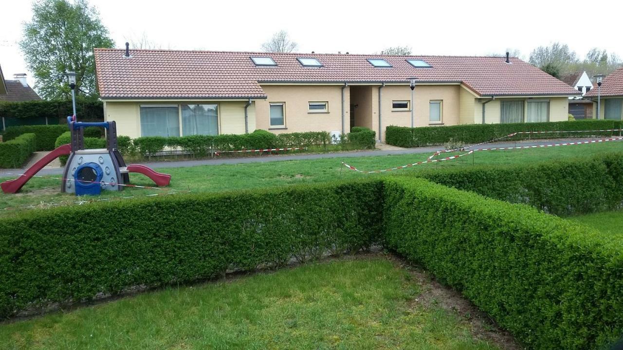 Huisje Zeegenoegen Oostduinkerke Koksijde Exterior foto